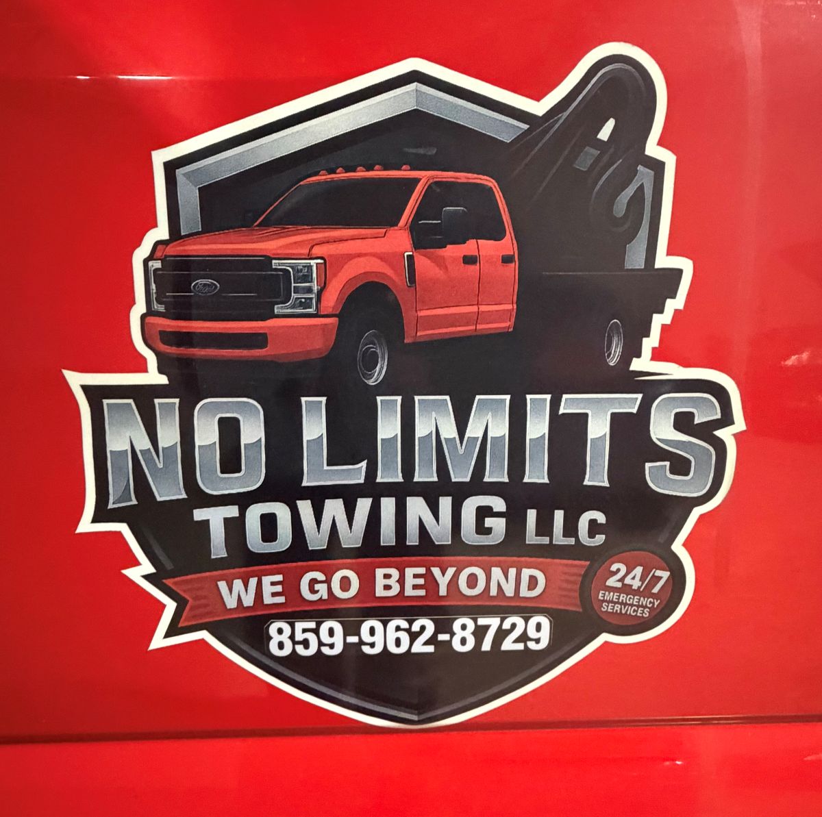 No Limits Towing Logo